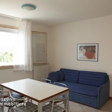 Borgo Dei Fiori H06 Apartman *